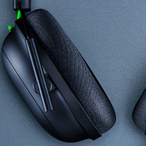 هدست گیمینگ با سیم ریزر مدل BLACKSHARKv2 همراه با کارت صدا